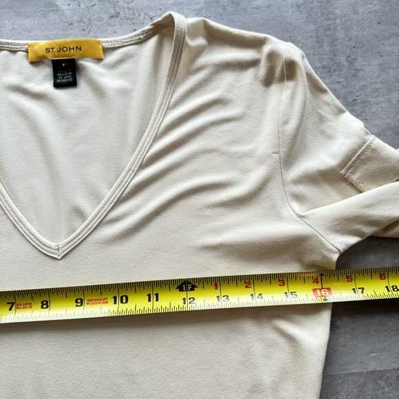 St. John V Neck Top, Cream, Size Petite - Picture 6 of 8